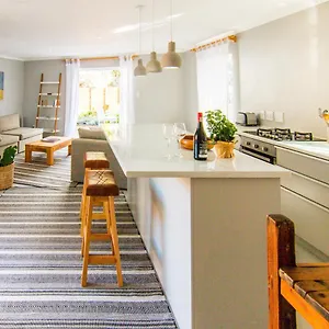 Spacious And Light Garden Kalk Bay